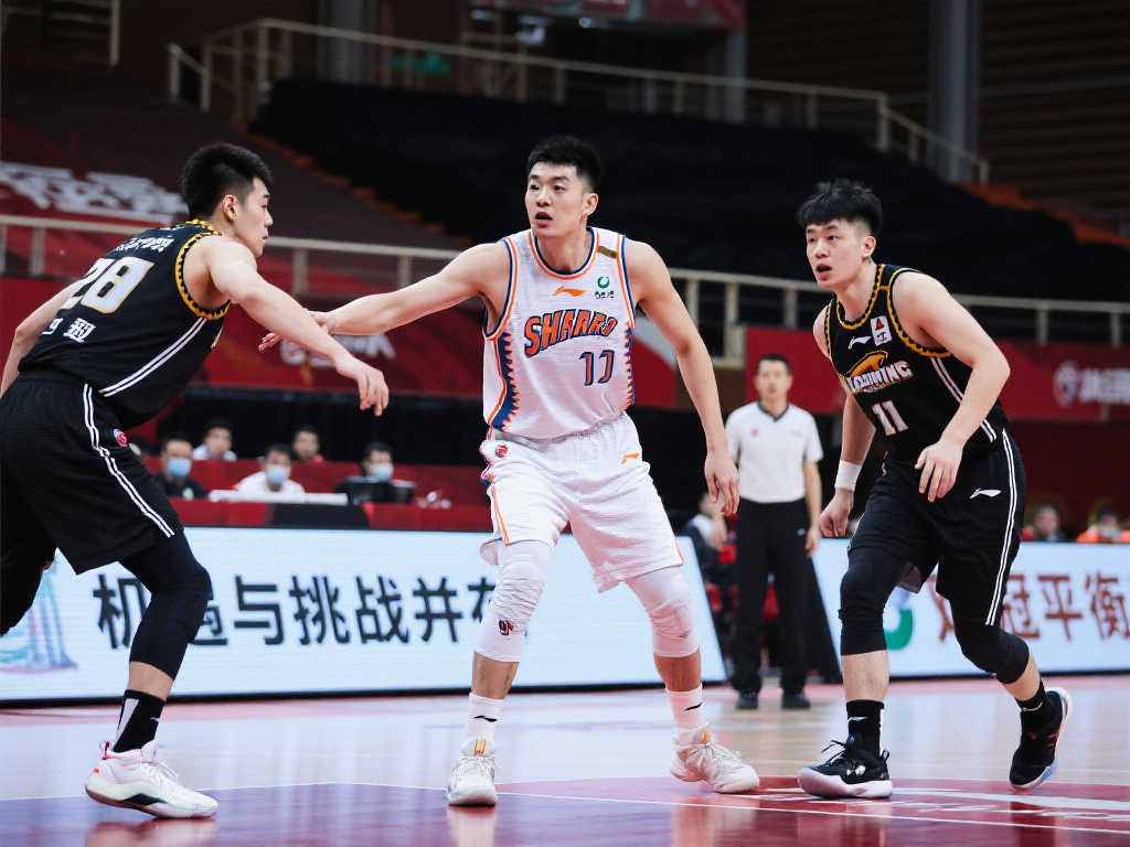 马丁内斯 马丁内斯